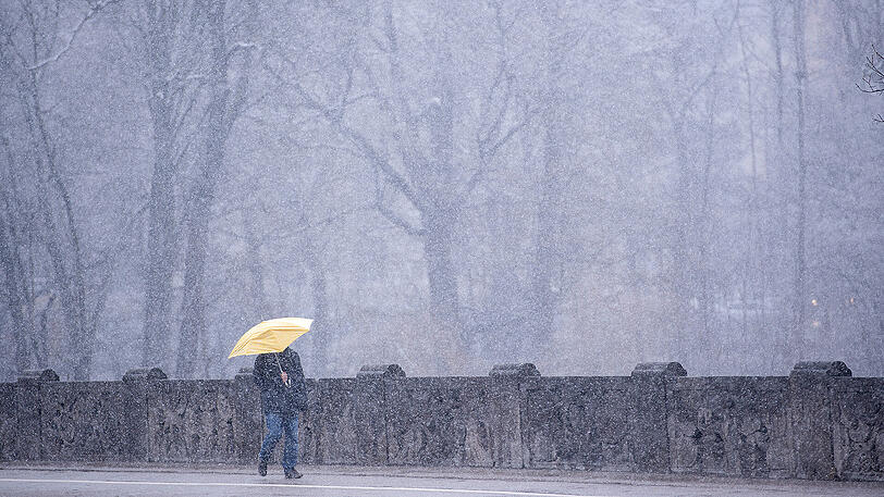 Im neuen Jahr soll es deutlich winterlicher werden - auch Schnee in München ist möglich. (Archivbild)