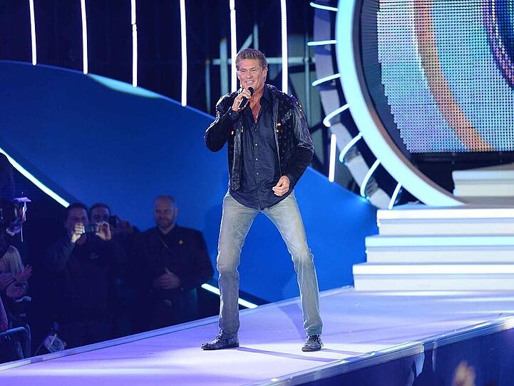 Das war die "Big Brother"-Welt noch in Ordnung: David Hasselhoff bei seinem Einzug in den Container
