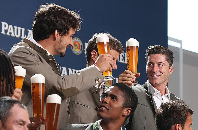 Die Bilder vom Trachten-Shooting des FC Bayern. Viel Spaß beim Durchklicken!