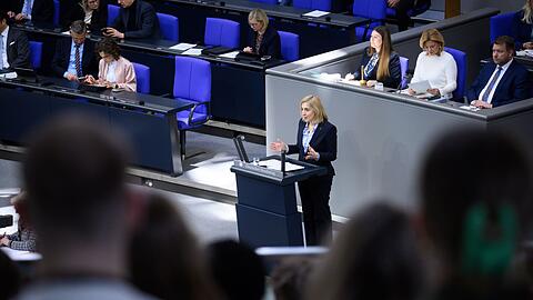 Der Gesetzentwurf von Gesundheitsministerin Nina Warken soll eine flexiblere Umsetzung vor Ort erm&ouml;glichen.