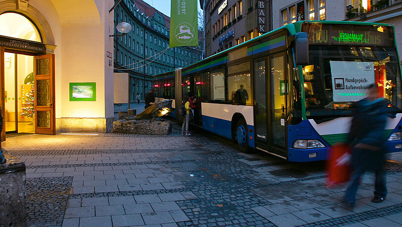 Der Packerlbus steht auch dieses Jahr wieder neben dem Jagdmuseum. (Archivbild)