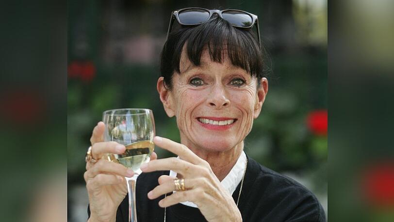 Die Ähnlichkeit ist nicht zu übersehen: Geraldine Chaplin ist die Tochter des legendären Charlie Chaplin.