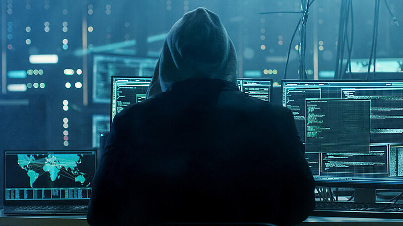 Cyberkriminelle erschleichen sich oftmals Zugang zu E-Mail-Konten.