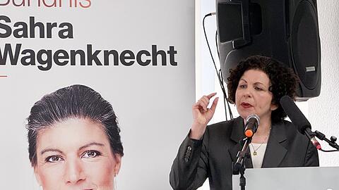 Zur Absenkung der hohen Sprit- und Energiepreise fordert die BSW-Bundesvorsitzende Amira Mohamed Ali die R&uuml;ckkehr zu russischem &Ouml;l und Gas.