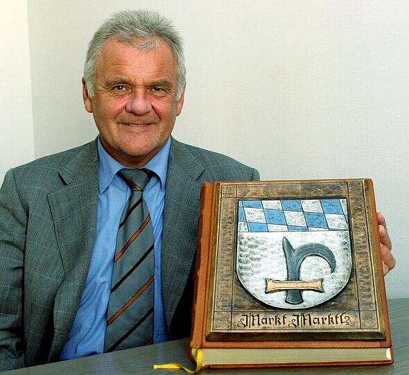 &bdquo;Für Marktl ist dies sehr schade, weil viele Menschen hierher kommen, um die Nähe des Papstes zu spüren&ldquo;, sagt Hubert Gschwendtner. Er ist Bürgermeister von Benedikts Geburtsort Marktl am Inn.