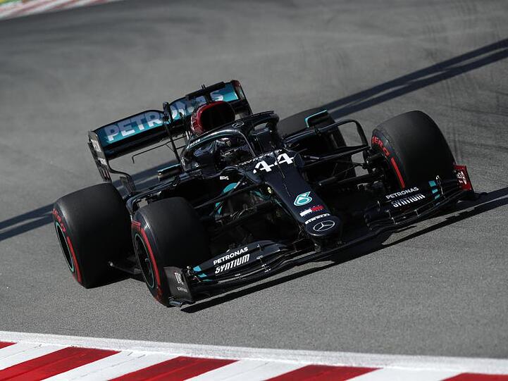 Lewis Hamilton will in Spanien die Pole Position erobern.