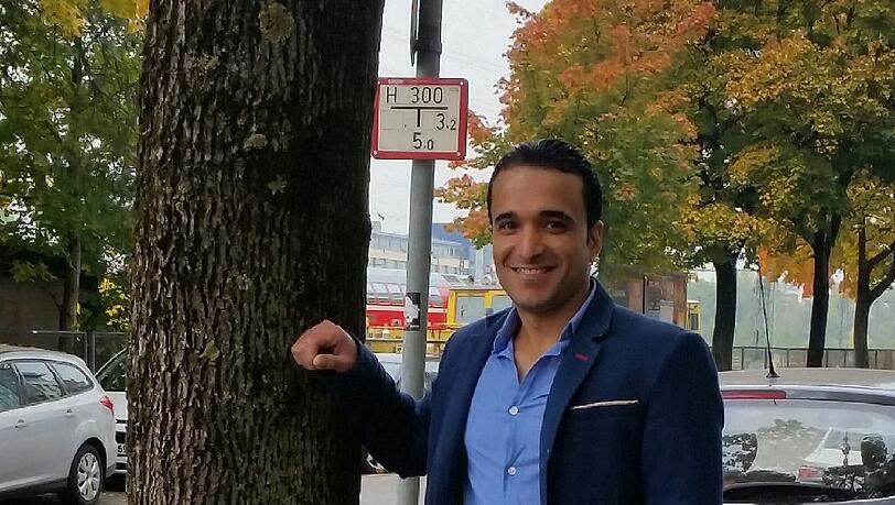 „Ich liebe Deutschland“, sagt Obaidaj Alsaleh, der vor zwei Jahren aus Syrien nach München kam. „Ich liebe Deutschland“, sagt Obaidaj Alsaleh, der vor zwei Jahren aus Syrien nach München kam.
