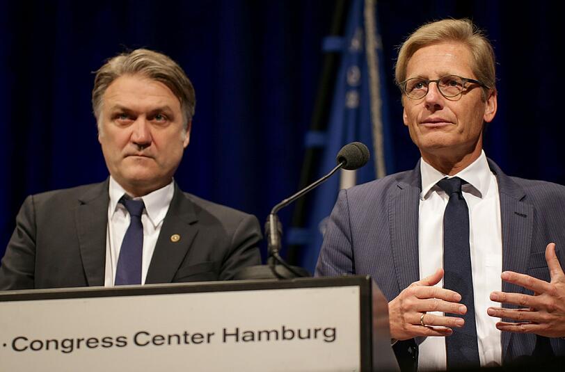 Karl Gernandt (r.) ist wegen Indeskretionen um die Abberufung von Geschäftsführer Dietmar Beiersdorfer zurückgetreten.