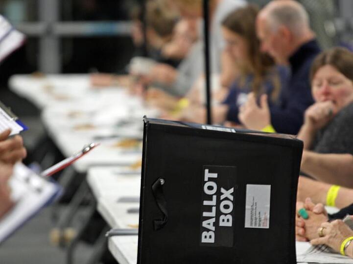 Die Auszählung der Stimmen für Bath und North East Somerset Council findet an der Universität von Bath statt.