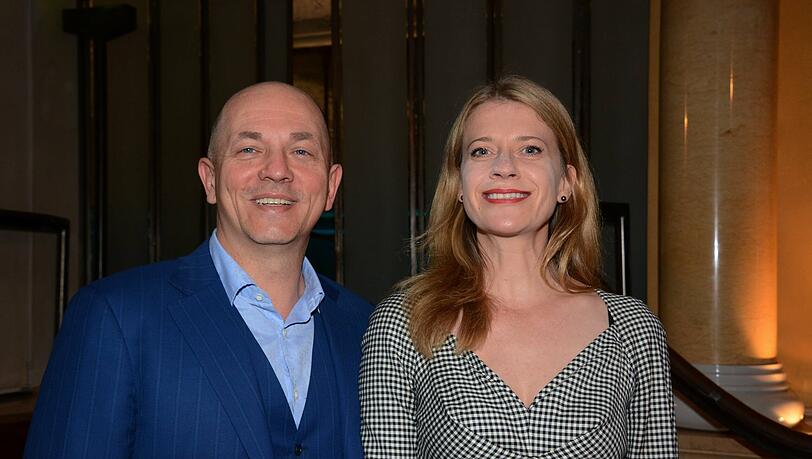 Köpplinger 2016 mit Schauspielerin Caroline Peters.