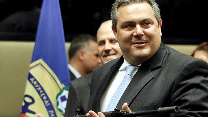 Er greift schon mal gerne zur Waffe: Griechenlands Verteidigungsminister Panos Kammenos. Er greift schon mal gerne zur Waffe: Griechenlands Verteidigungsminister Panos Kammenos.