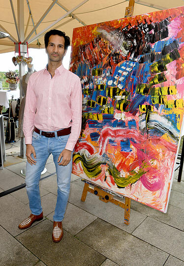 Stellte ein Bild als Tombola-Preis: Künstler Yasin Safratz.