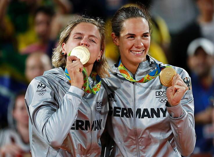 Gold für Laura Ludwig und Kira Walkenhorst.