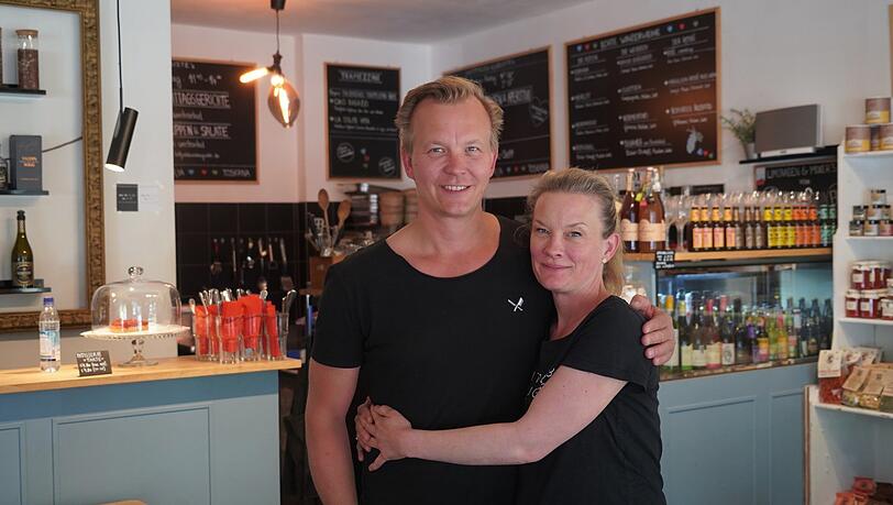 Melanie Ell und ihr Bruder Daniel von Saint Paul suchen all ihre Produkte von Hand und mit viel Liebe aus. Neben Tagesgerichten verkaufen die Geschwister auch Feinkost.