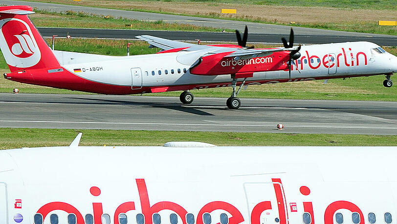 Air Berlin fliegt im laufenden Geschäft seit Jahren Verluste ein. Air Berlin fliegt im laufenden Geschäft seit Jahren Verluste ein.