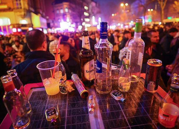 Silvesternächte sind oft alkohollastig. (Archivbild) Silvesternächte sind oft alkohollastig. (Archivbild)