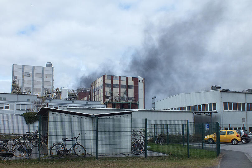Bei der Explosion in einem Chemiepark in Marl im nördlichen Ruhrgebiet ist ein Arbeiter getötet worden. Die Bilder der Katastrophe.