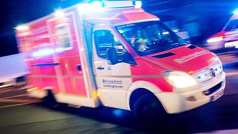 Bei einem Unfall in der Auenstraße wurde eine Fußgängerin schwer verletzt. (Symbolbild)