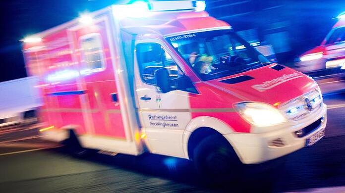 Bei einem Unfall in der Auenstraße wurde eine Fußgängerin schwer verletzt. (Symbolbild)