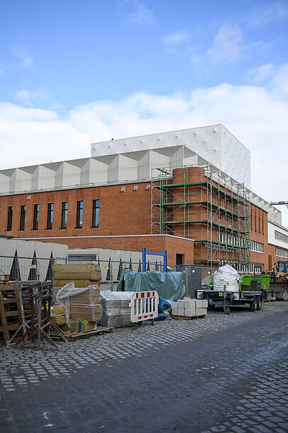 Das Gebäude verbindet Moderne mit dem Klinker-Charme im Schlachthofviertel. Das Gebäude verbindet Moderne mit dem Klinker-Charme im Schlachthofviertel.