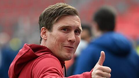 Hat die erste Pflichtaufgabe mit Bayer Leverkusen gelöst: Trainer Hannes Wolf.