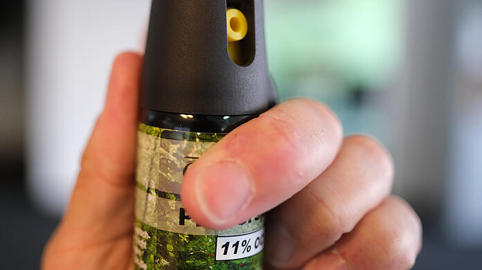 So sehen im Handel erhältliche Tierabwehrspray oft aus – besser bekannt als Pfefferspray.