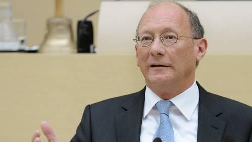 Landtags-Vizepräsident Franz Maget(SPD): "Im Präsidium waren wir uns einig, dass man das nicht zulassen sollte." Landtags-Vizepräsident Franz Maget(SPD): "Im Präsidium waren wir uns einig, dass man das nicht zulassen sollte."