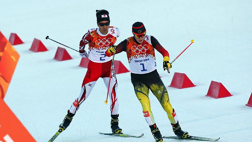 Im Schlusssprint ließ Eric Frenzel dem Japaner Akito Watabe keine Chance. Im Schlusssprint ließ Eric Frenzel dem Japaner Akito Watabe keine Chance.