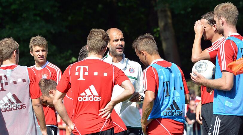 Die Bayern bereiten sich auf das Spiel gegen den 1. FC Nürnberg vor. Hier gibt's die Bilder vom Mittwochstraining.