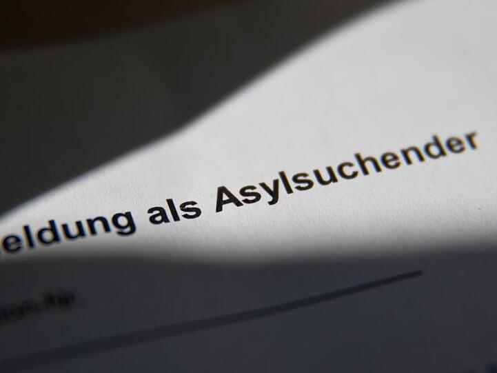 Mit Hilfe eines "Werkstattgesprächs" möchte die CDU den internen Streit über die Flüchtlingspolitik von Kanzerlin Merkel beilegen.