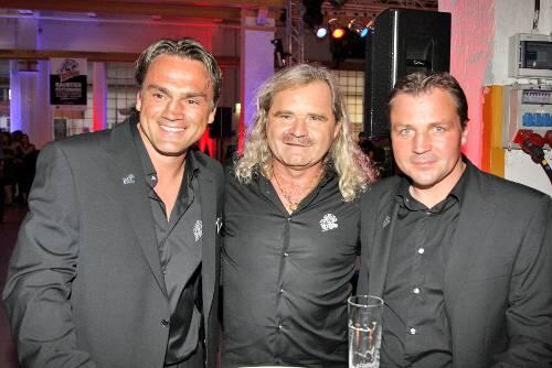 Das Nürnberger Eishockey-Dreigestirn: Thomas Sabo, eingerahmt von Sportdirektor Lorenz Funk junior (links) und Cheftrainer Andreas Brockmann.