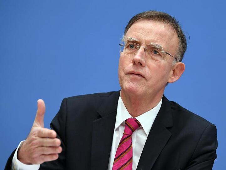 Hauptgeschäftsführer des Deutschen Städte- und Gemeindebundes (DStGB): Gerd Landsberg.