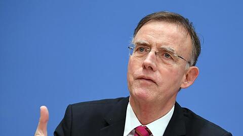 Hauptgeschäftsführer des Deutschen Städte- und Gemeindebundes (DStGB): Gerd Landsberg.