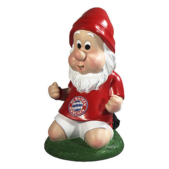 Neben einem jubelnden Gartenzwerg...