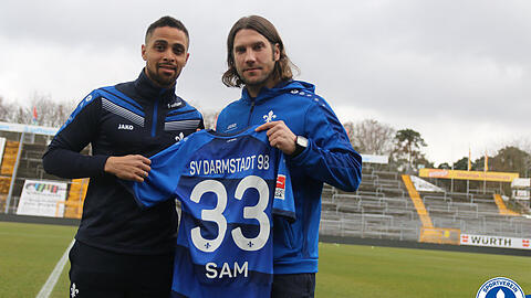 Neuer Spieler und neuer Trainer: Sidney Sam und Torsten Frings bei Darmstadt 98.