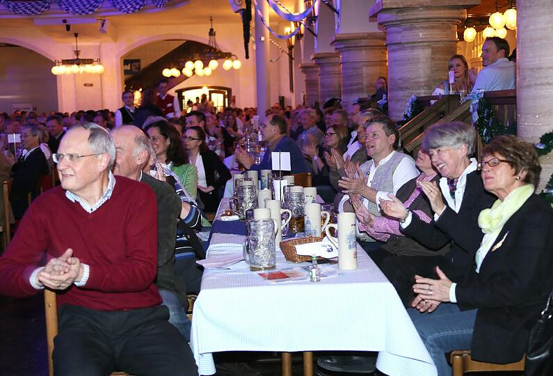 Fonsis Starkbieranstich 2013 im Löwenbräukeller - Die besten Bilder