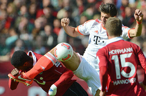 MARIO GOMEZ: Note 1. Das Barca-Testspiel für den Mittelstürmer. Traf per typischem Flachschuss an Zieler vorbei zum 3:0 (40.). Saison-Tor Nummer neun. Und die zehn folgte: Nach Boateng-Pass (63.), danach ausgewechselt. Der Mann ist fit! Barca-fit! Inklusive Wolfsburg fünf Tore in rund 75 Minuten.