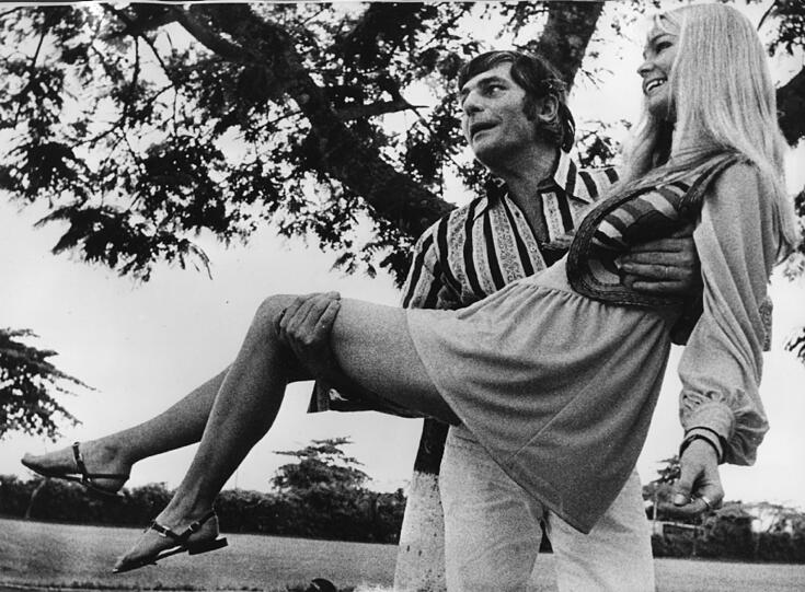 Gunter Sachs mit seiner Ehefrau, der Schauspielerin Brigitte Bardot, aufgenommen im August 1966. Die Ehe hielt drei Jahre.