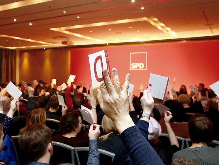 Der SPD-Landesparteitag stimmte mit großer Mehrheit für den Eintritt in eine Minderheitsregierung in Thüringen.