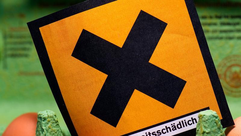 Der Dioxin-Skandal weitet sich immer weiter aus. Der Dioxin-Skandal weitet sich immer weiter aus.