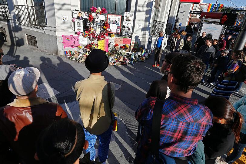 Die Menschen in Orlando trauern um die 50 Opfer des Terrorangriffs.