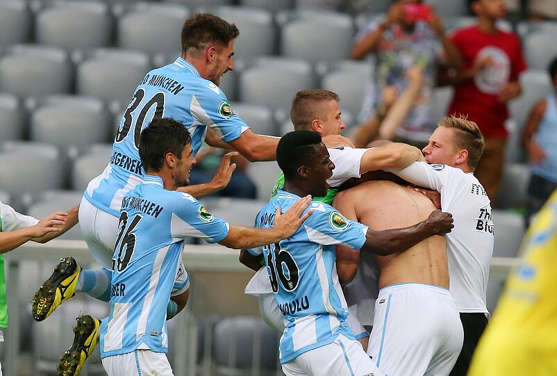 Grenzenlose Freude nach dem 2:0 durch Fejsal Mulic