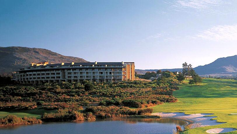An der Küste liegt das Arabella Western Cape Hotel An der Küste liegt das Arabella Western Cape Hotel