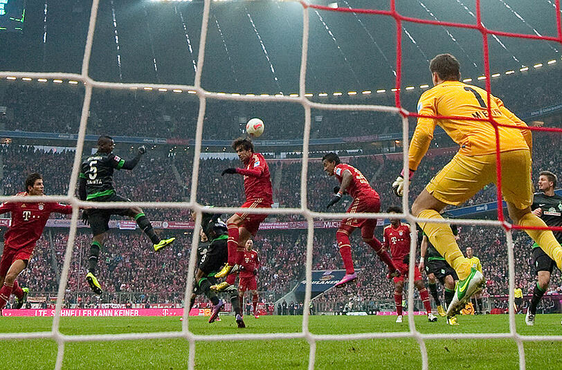 23. Februar 2013: Jupp Heynckes feiert sein 1000. Bundesliga-Spiel als Spieler und Trainer. Und sein Team feiert mit: Mit 6:1 fegen die Bayern über Bremen hinweg.