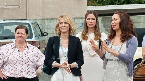 (v.l.n.r.): Melissa McCarthy, Kristen Wiig, Rose Byrne und Maya Rudolph werden bei den Oscars noch einmal f&uuml;r "Brautalarm" sorgen.