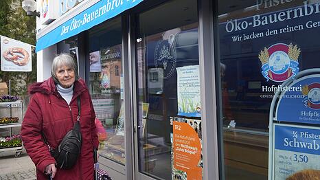 M&uuml;nchnerin Irmtraud Schienagel (76) bedauert, dass ihre Hofpfisterei in Allach nicht mehr nachmittags ge&ouml;ffnet hat.