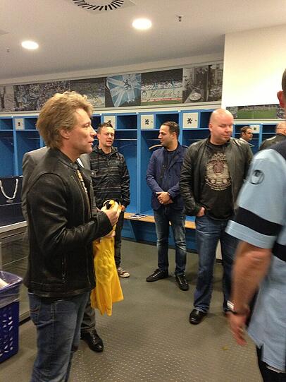 Jon Bon Jovi (links) besuchte auch die Löwen-Kabine.