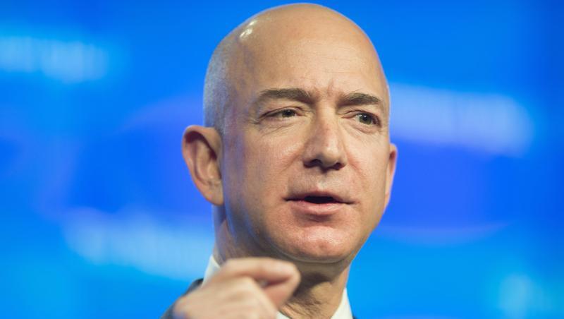 Jeff Bezos hat dem US-Boulevardblatt "National Enquirer" Erpressung mit übelsten Methoden vorgeworfen. Jeff Bezos hat dem US-Boulevardblatt "National Enquirer" Erpressung mit übelsten Methoden vorgeworfen.