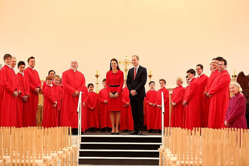 Prinz William und Herzogin Kate werden auf ihrer Reise durch Neuseeland in Christchurch empfangen. Dort trafen sie Opfer und Hinterbliebene des verheerenden Erdbebens von 2011.