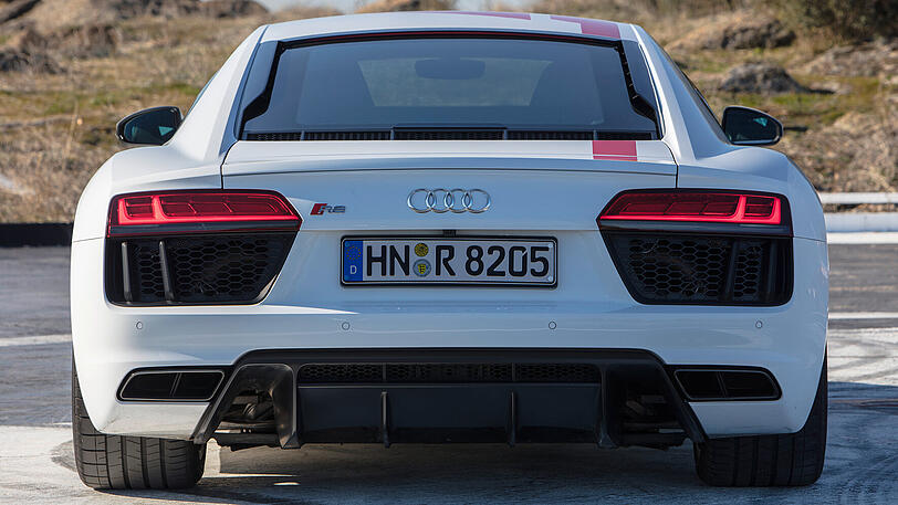 Stämmiger Auftritt: Der R8 RWS bringt 540 PS per Heckantrieb auf die Straße.